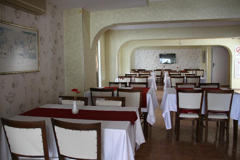 Saturn Hotel Kusadası Exteriör bild