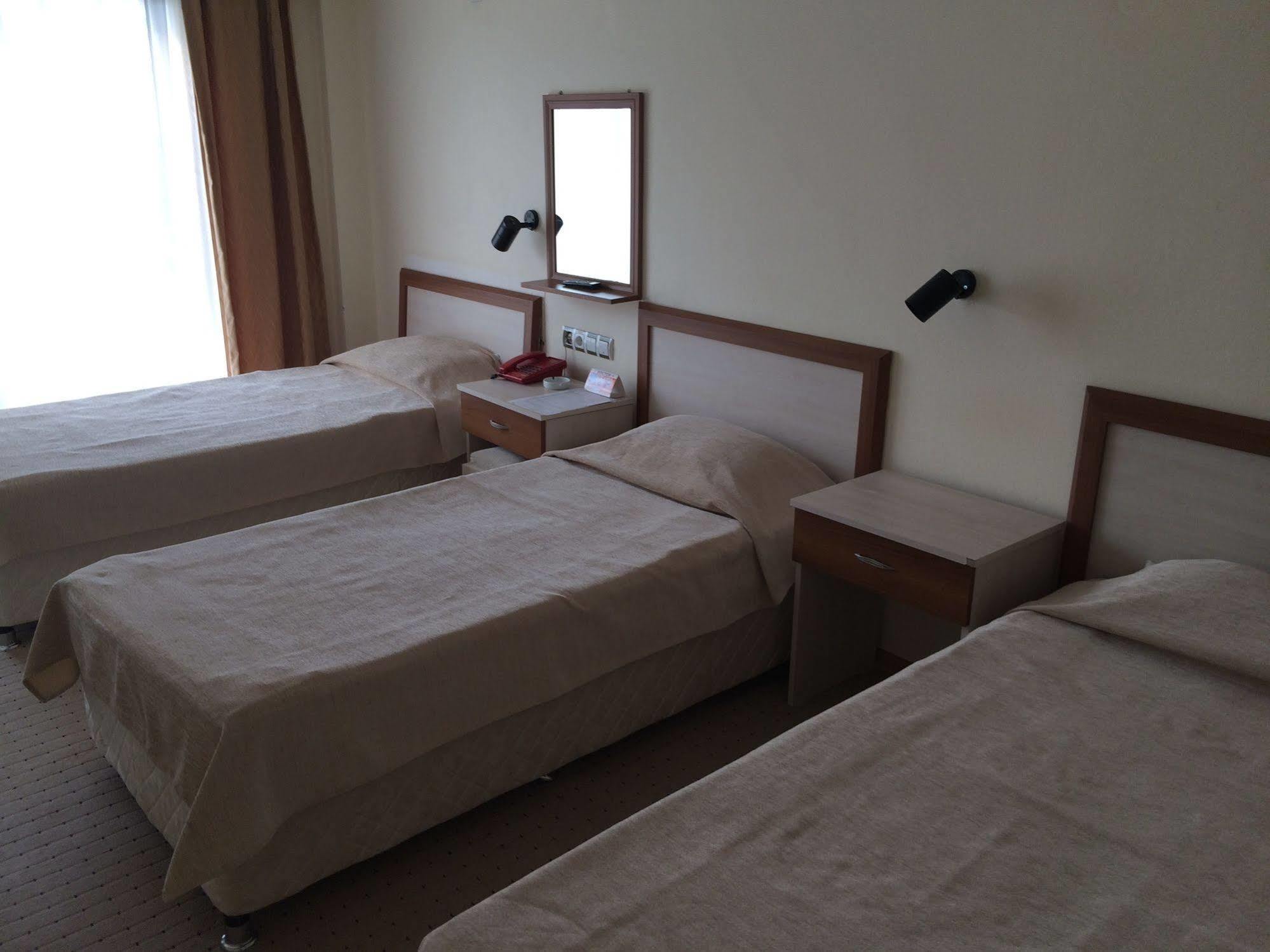 Saturn Hotel Kusadası Exteriör bild