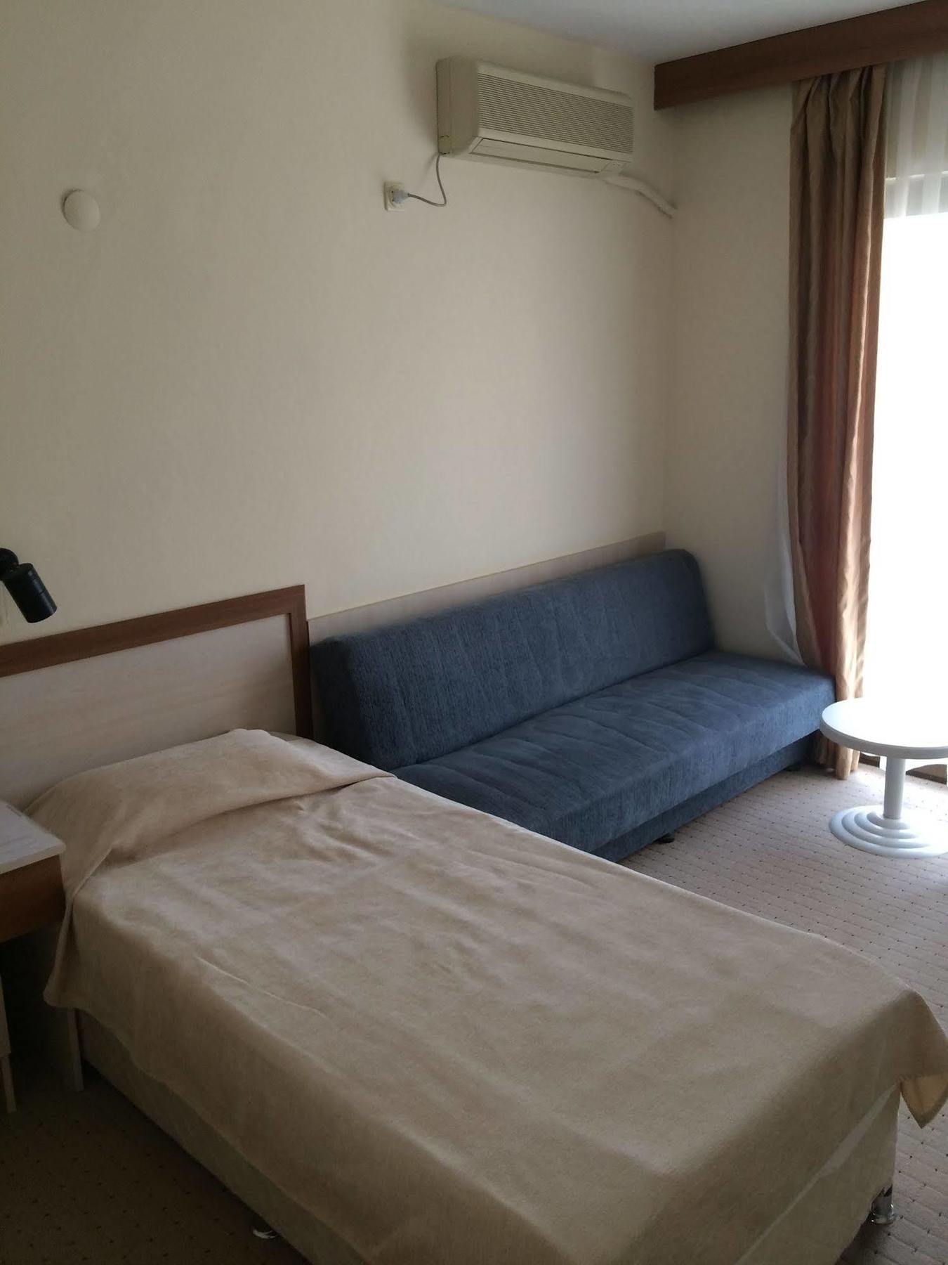 Saturn Hotel Kusadası Exteriör bild