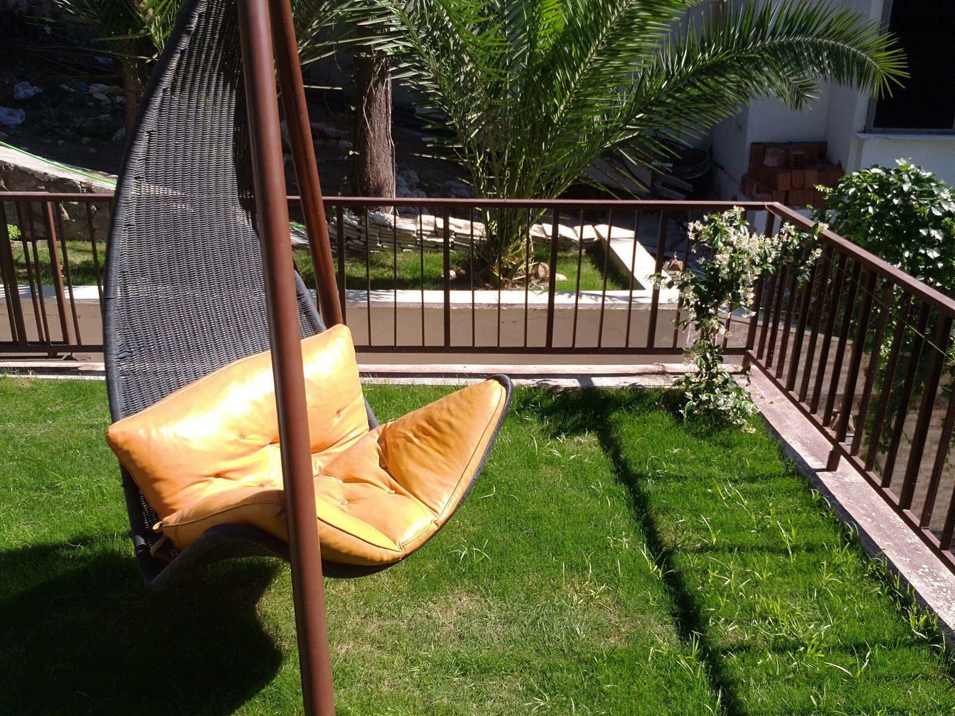 Saturn Hotel Kusadası Exteriör bild